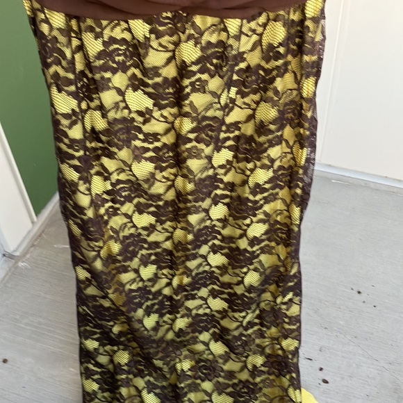 Vintage 40s 50s Brown and Yellow Lace Maxi Dress - Picture 6 of 7